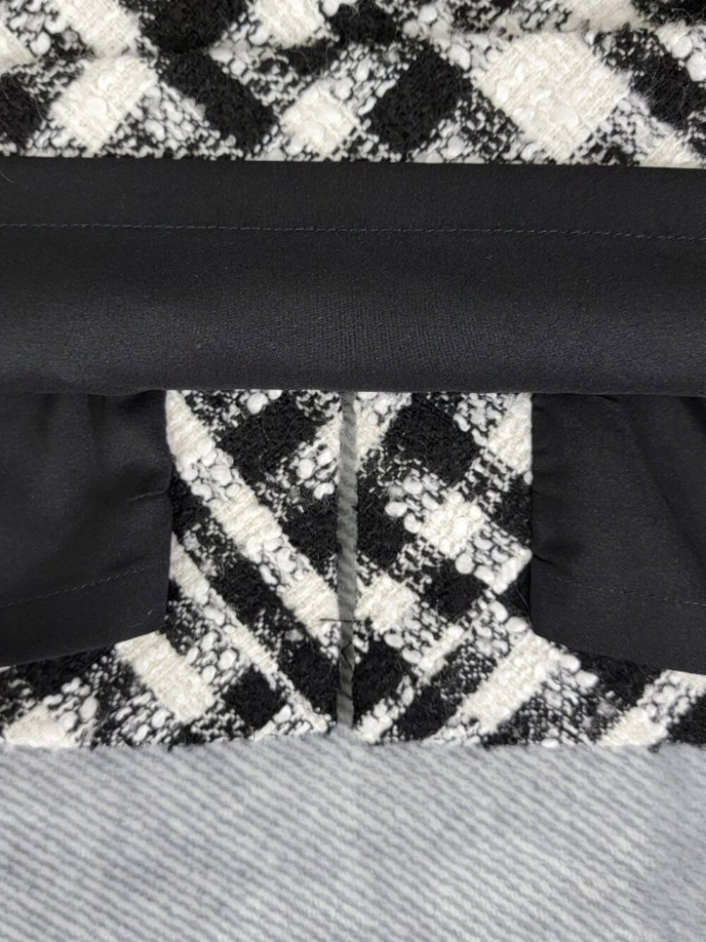 WHBM Wool Blend Black White Weave Pattern Knee Length Pencil Skirt Size 6 - Picture 8 of 14